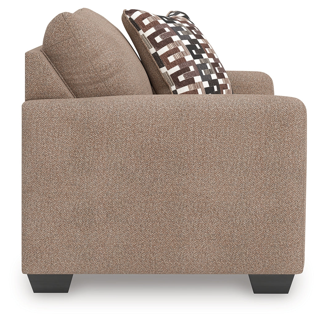 Triston-Peaks Oversized Chair
