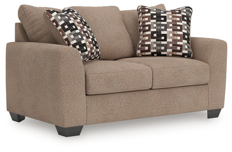 Triston-Peaks Loveseat