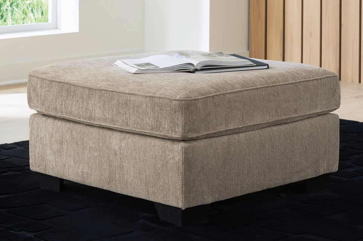 Olten Oversized Accent Ottoman (Color: Mocha)