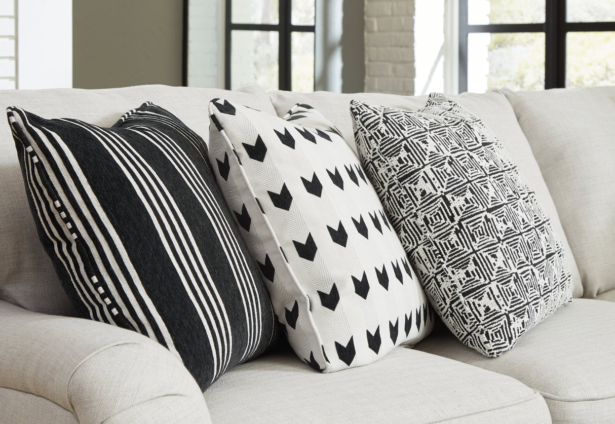 Huntsworth 4-Piece Sectional with Chaise (Color: Dove Gray, Sectional Orientation: Right Arm Facing)