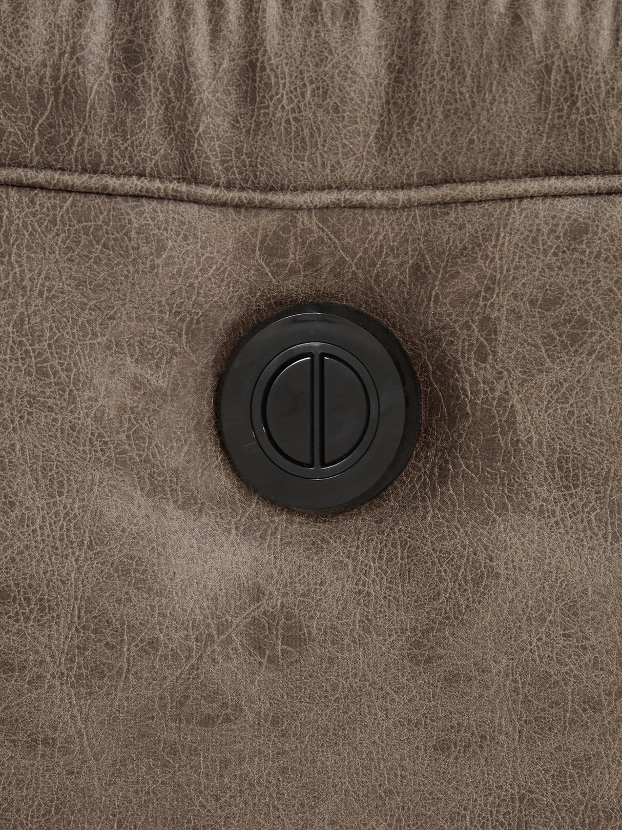 Stoneland Recliner (Color: Fossil)