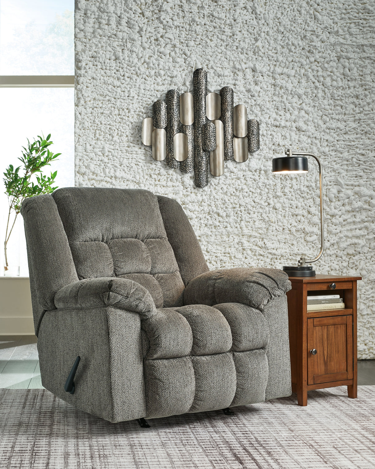 Kegler Recliner (Color: Putty)