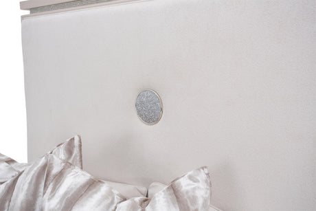 Glimmering Heights - Upholstered Bed