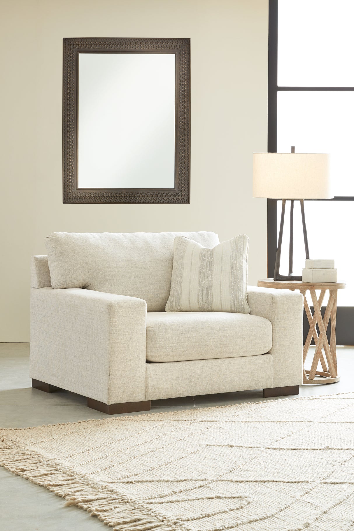 Maggie Oversized Chair (Color: Birch)