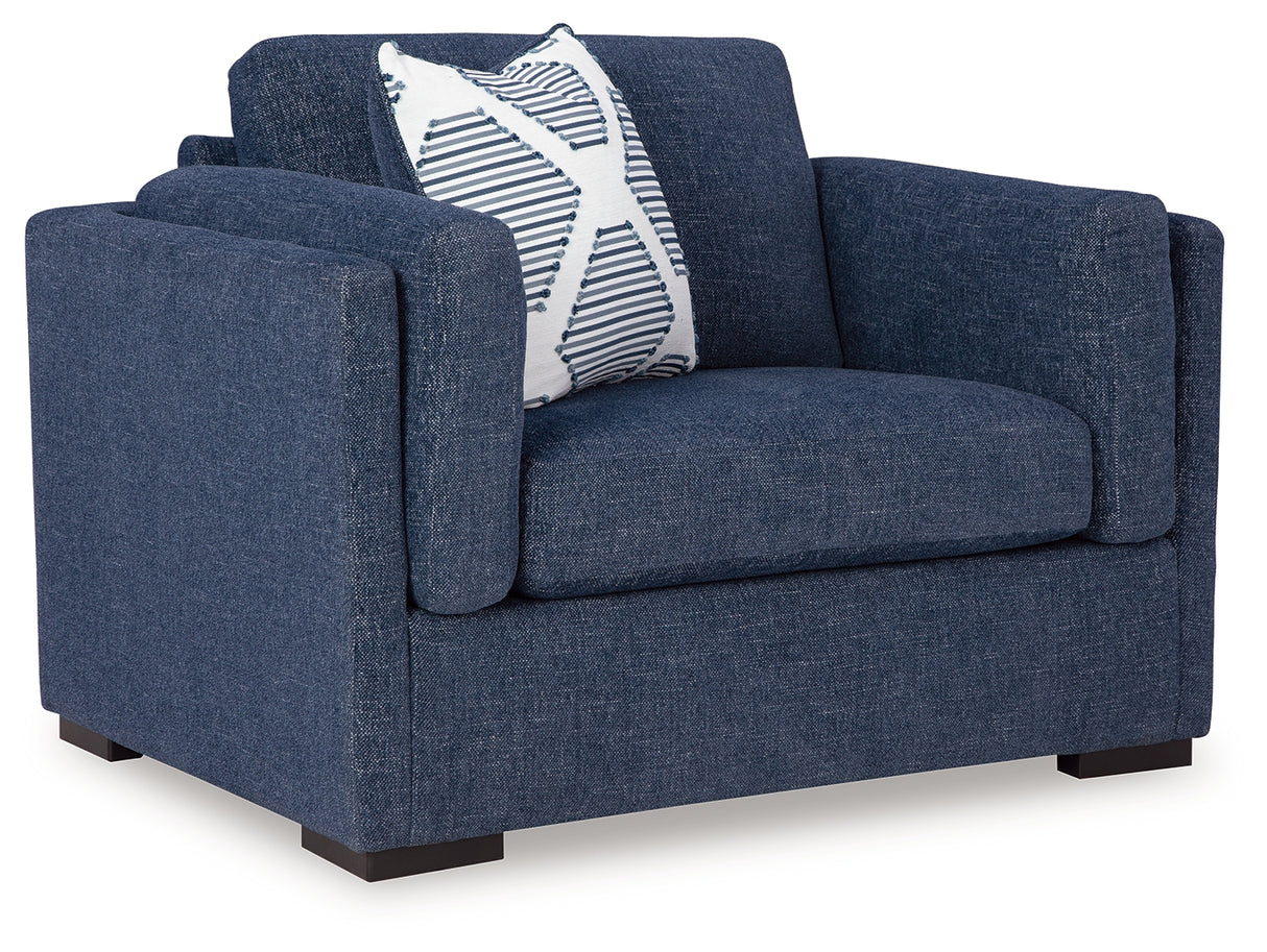 Evansley Oversized Chair (Color: Navy)