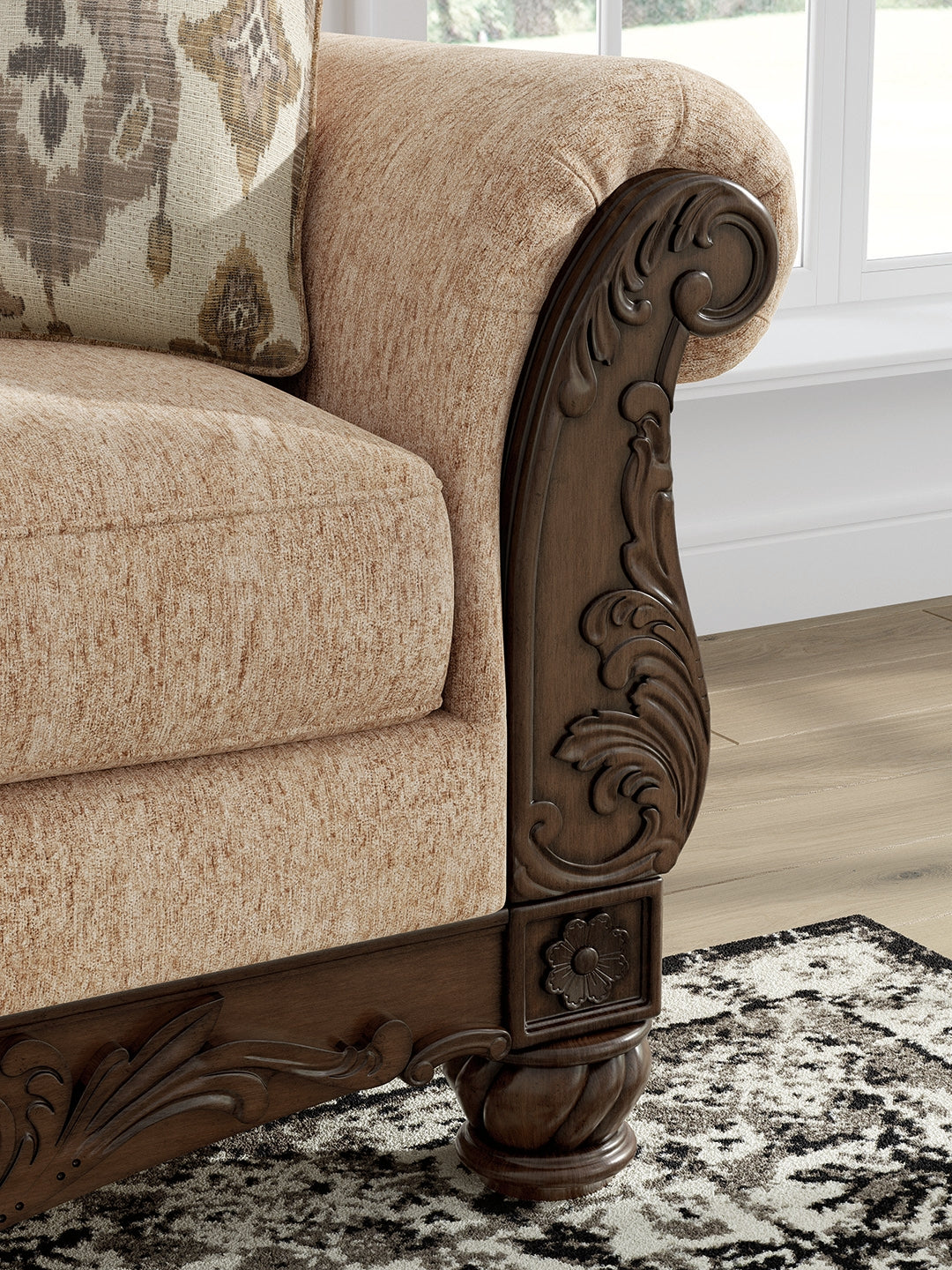 Chelsworth Loveseat