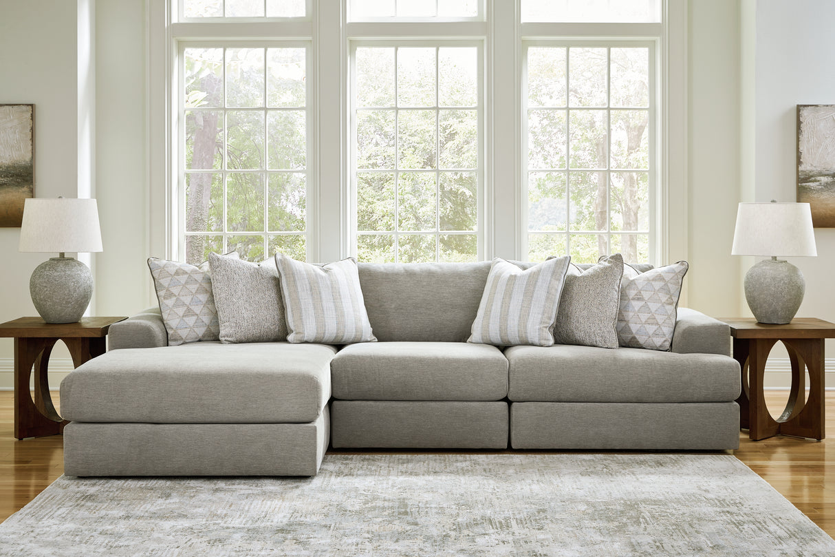 Avaliyah 3-Piece Sectional with Chaise (Sectional Orientation: Left Arm Facing)