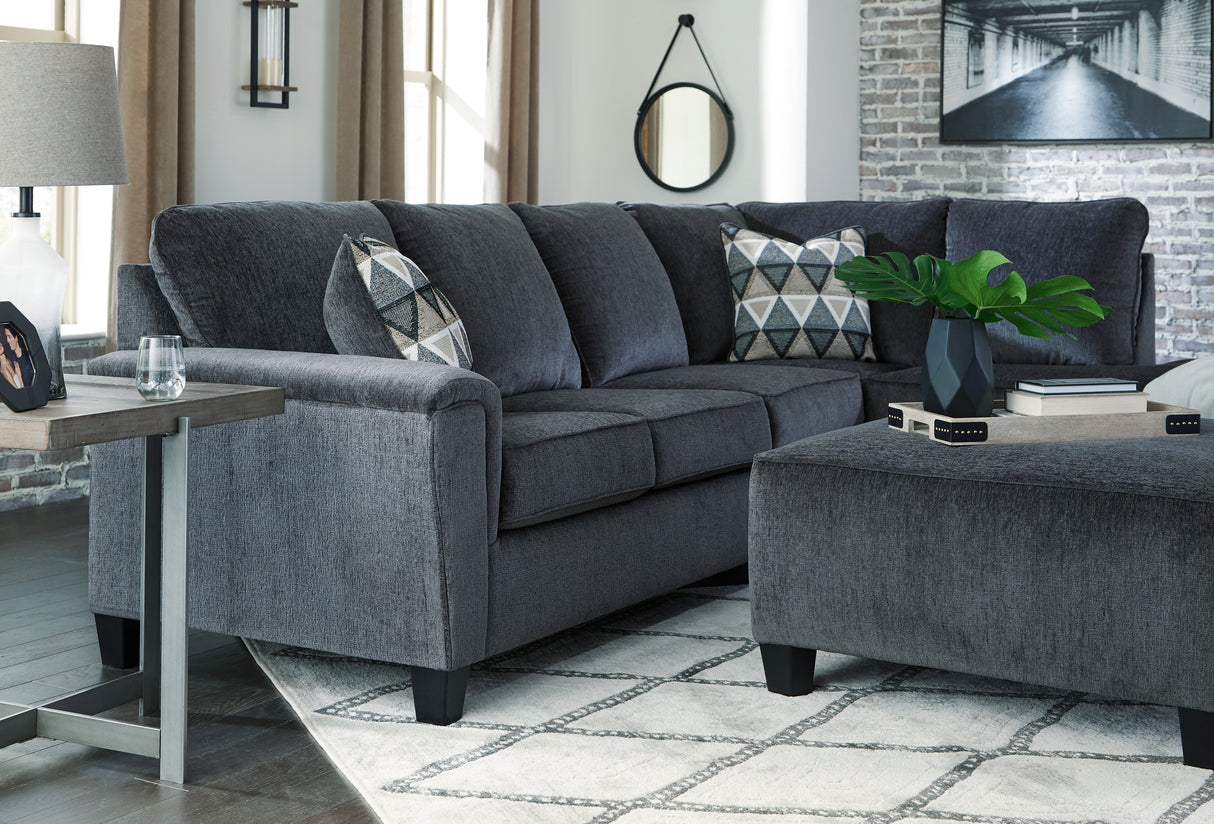 Abinger 2-Piece Sectional with Chaise (Sectional Orientation: Right Arm Facing)