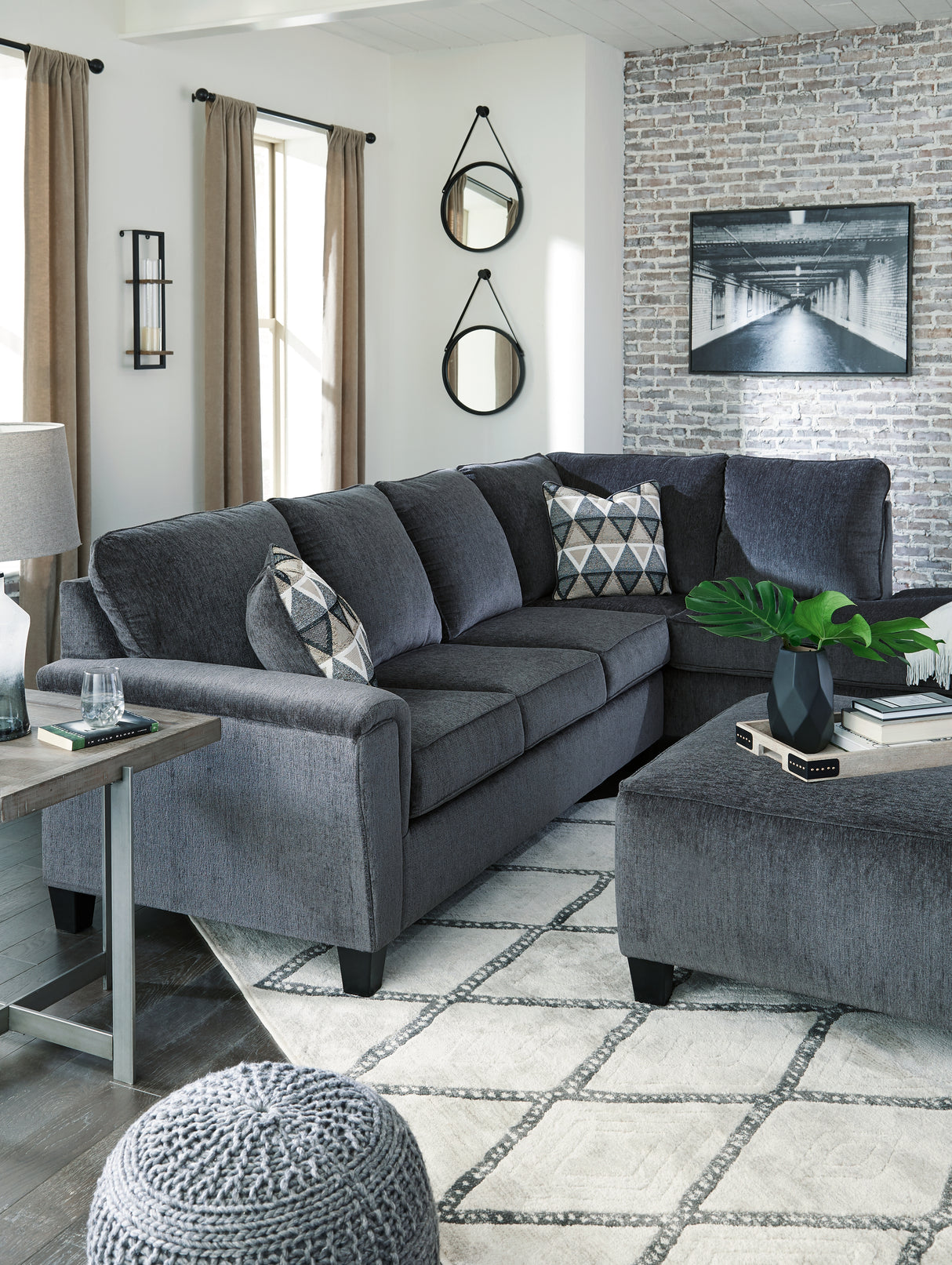 Abinger 2-Piece Sectional with Chaise (Sectional Orientation: Right Arm Facing)