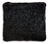 Gariland Pillow (Set of 4)