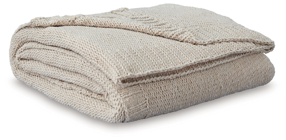 Anawood Throw (Set of 3) (Color: Oatmeal)