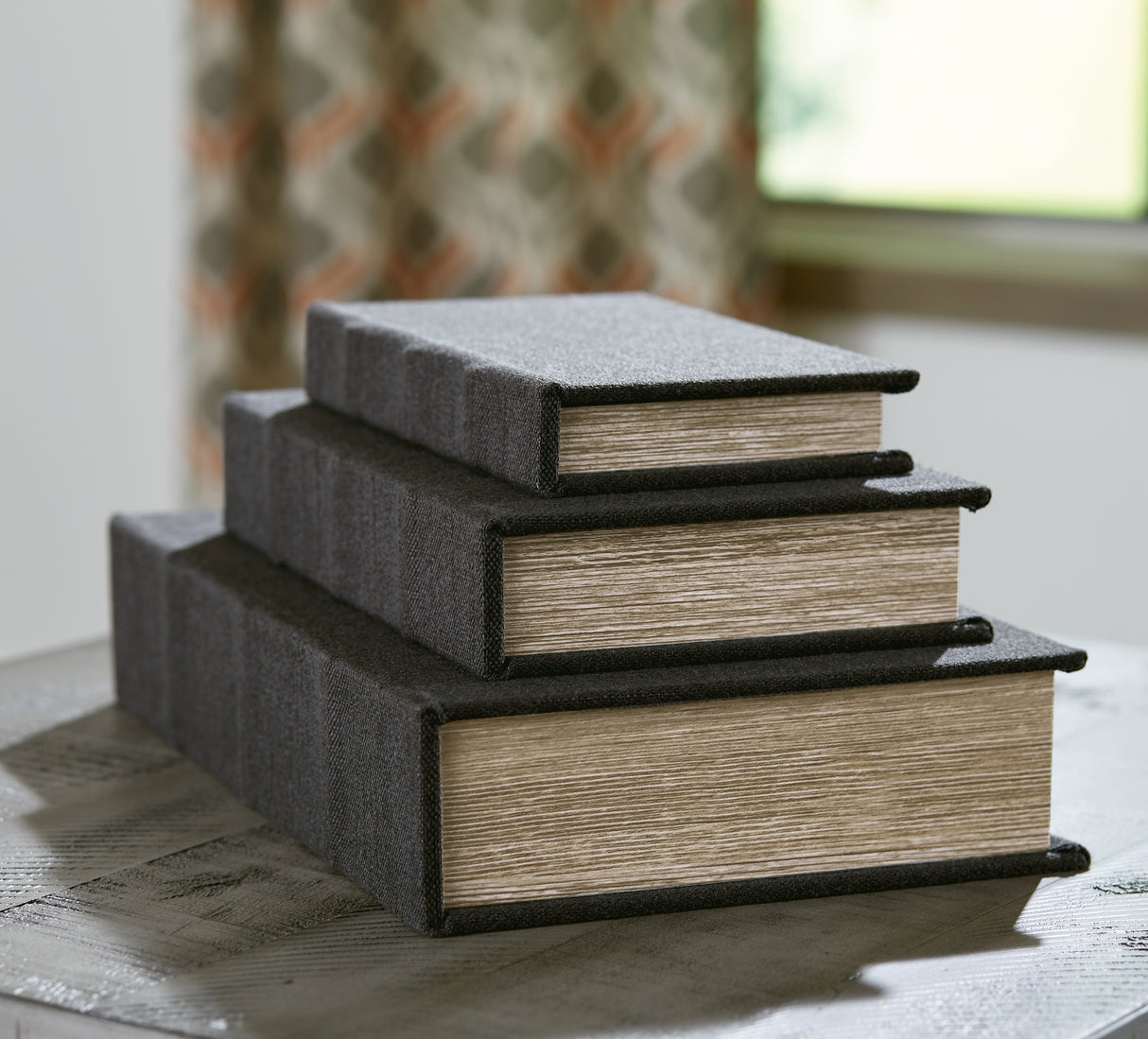 Jolina Box (Set of 3) (Variation Color: Black)