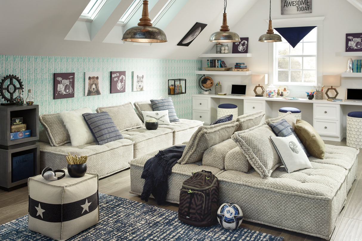 Bales Accent Chair (Color: Taupe)