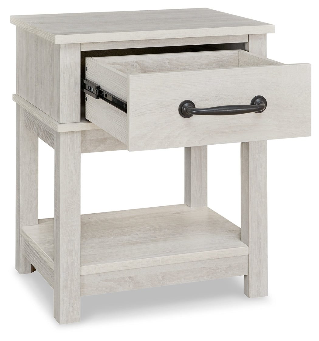 Dorrinson Nightstand