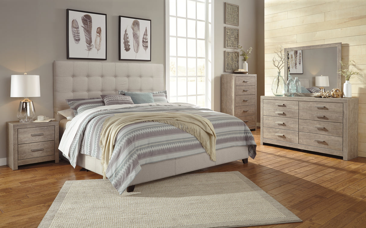 Dolante Queen Upholstered Bed (Bed Size: Queen)