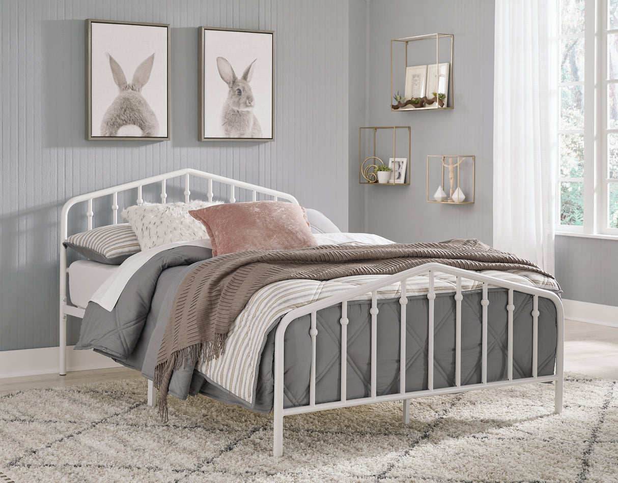 Trentlore Full Metal Bed (Variation Bed Size: Full)