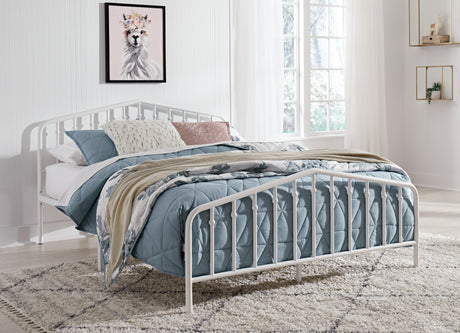 Trentlore Queen Metal Bed (Bed Size: Queen)