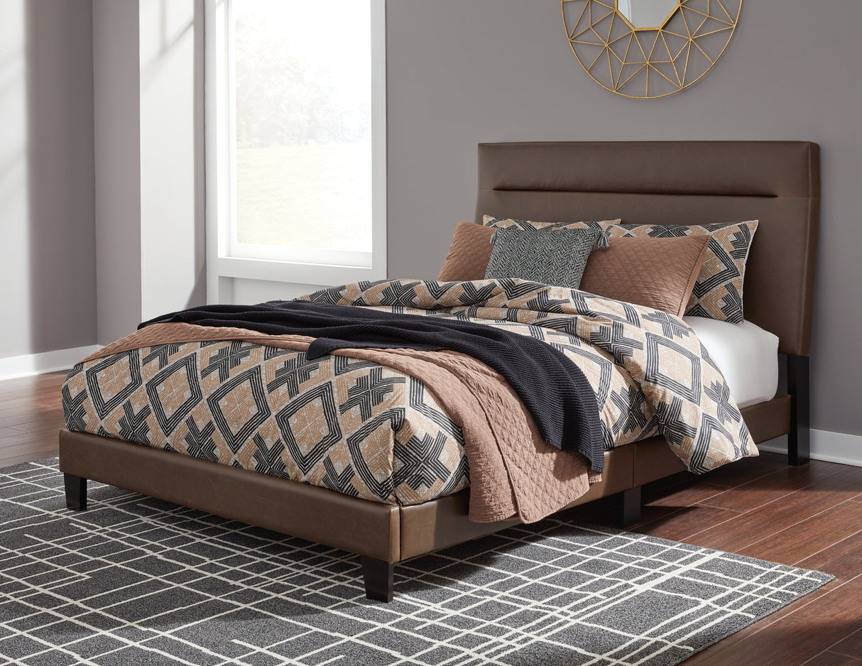 Adelloni King Upholstered Bed (Variation Bed Size: King)