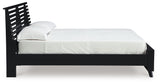 Danziar Queen Slat Panel Bed (Bed Size: Queen)