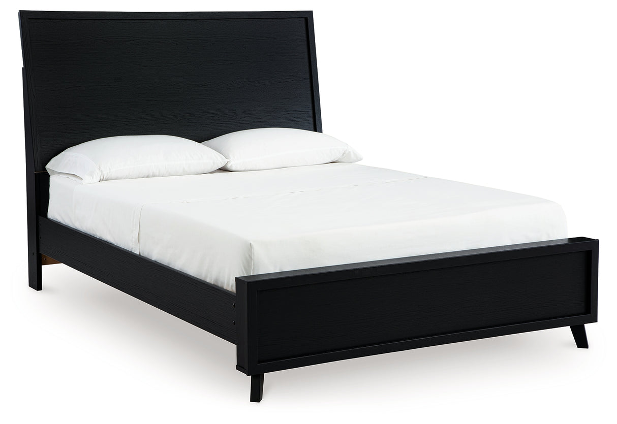 Danziar Queen Panel Bed (Bed Size: Queen)