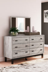 Vessalli King Panel Bed, Dresser and Mirror (Bed Size: King)