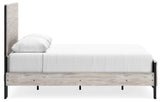 Vessalli Queen Panel Bed (Bed Size: Queen)