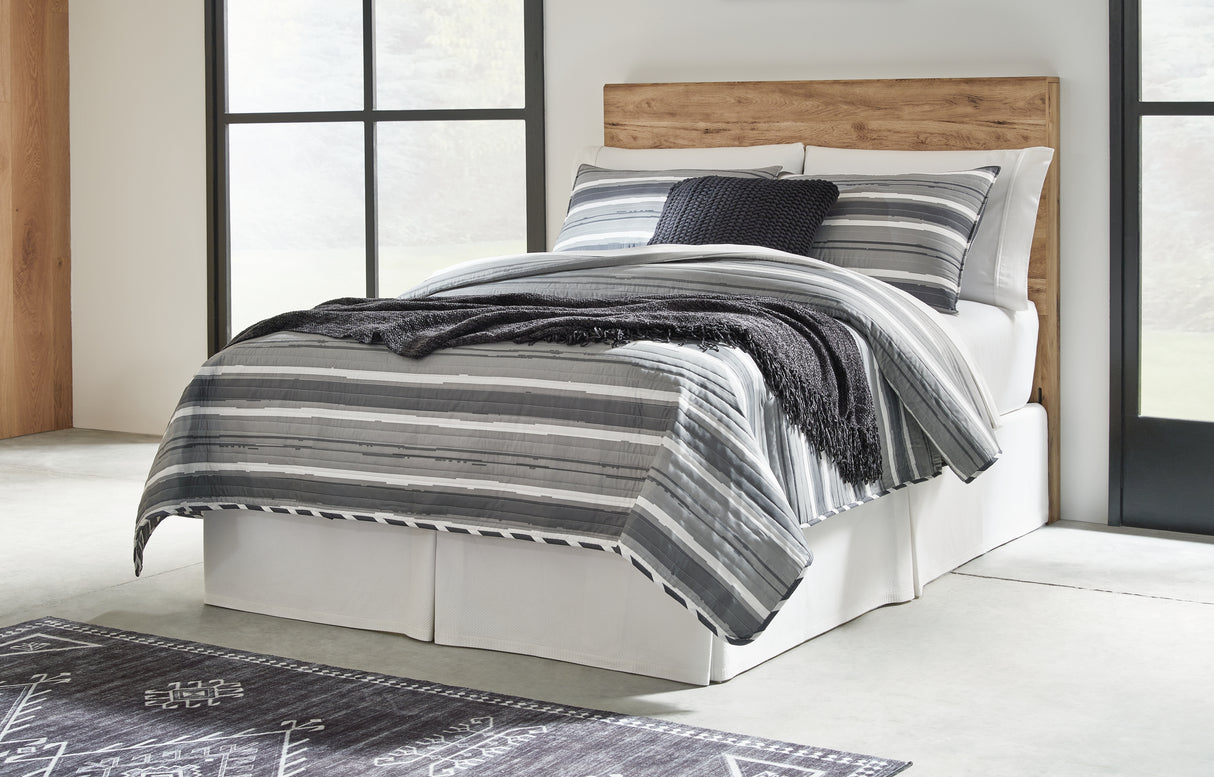 Hyanna 6-Piece Full Panel Headboard with Mirrored Dresser, Chest and 2 Nightstands (Full Panel Headboard, Dresser, Bedroom Mirror, Chest of Drawers, Nightstand, Nightstand)