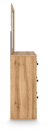 Aleaport Queen Panel Bed, Dresser, Mirror and Nightstand (Bed Size: Queen)