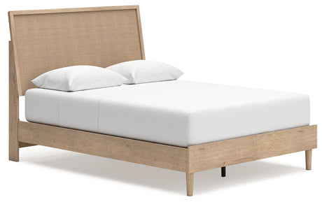 Cielden Queen Panel Bed (Bed Size: Queen)