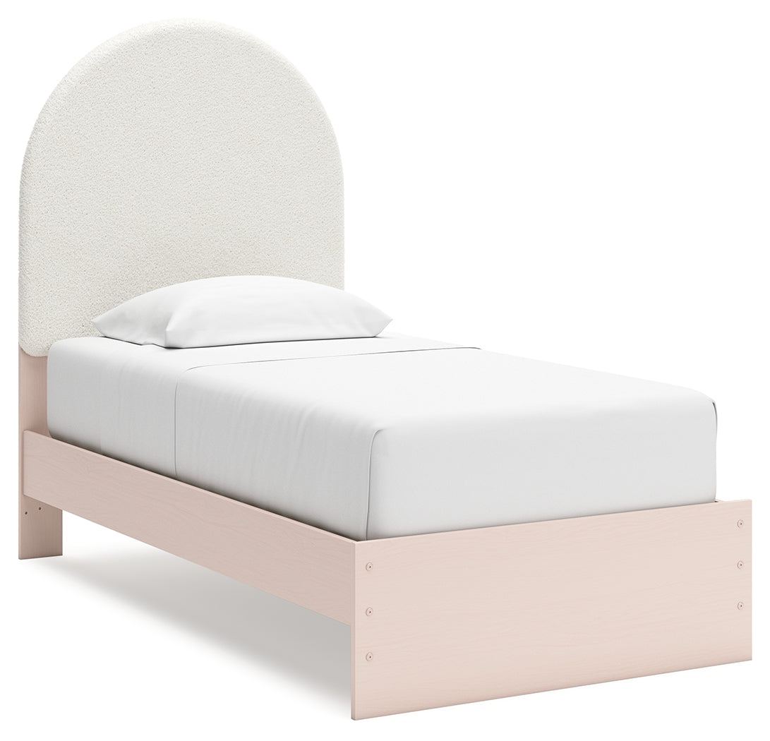 Wistenpine Twin Upholstered Panel Bed (Bed Size: Twin)