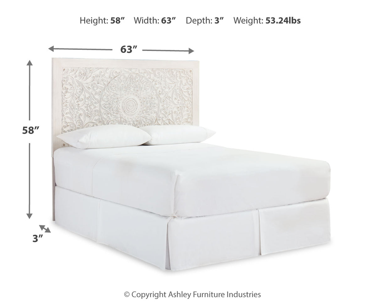 Paxberry Queen Panel Bed (Bed Size: Queen)