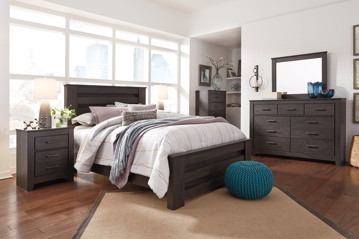 Brinxton Queen Panel Bed (Bed Size: Queen)