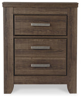 Juararo King Poster Bed, Chest and Nightstand
