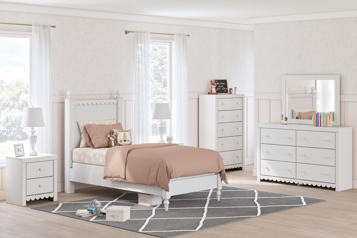 Mollviney Twin Panel Bed (Bed Size: Twin)