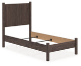 Pamytta Queen Panel Bed (Bed Size: Twin)