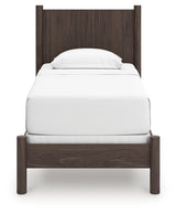 Pamytta Queen Panel Bed (Bed Size: Twin)