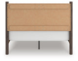 Pamytta Queen Panel Bed (Bed Size: Queen)