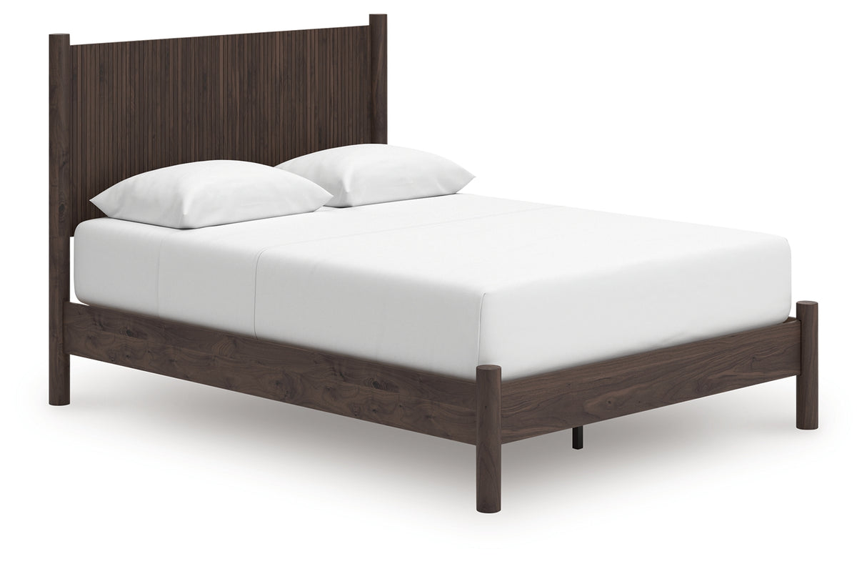 Pamytta Queen Panel Platform Bed (Bed Size: Queen)