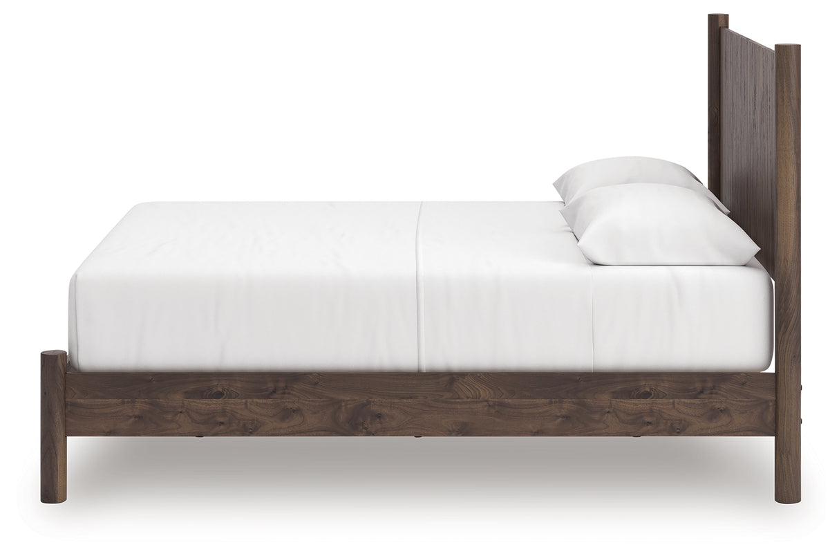 Pamytta Queen Panel Platform Bed (Bed Size: Queen)