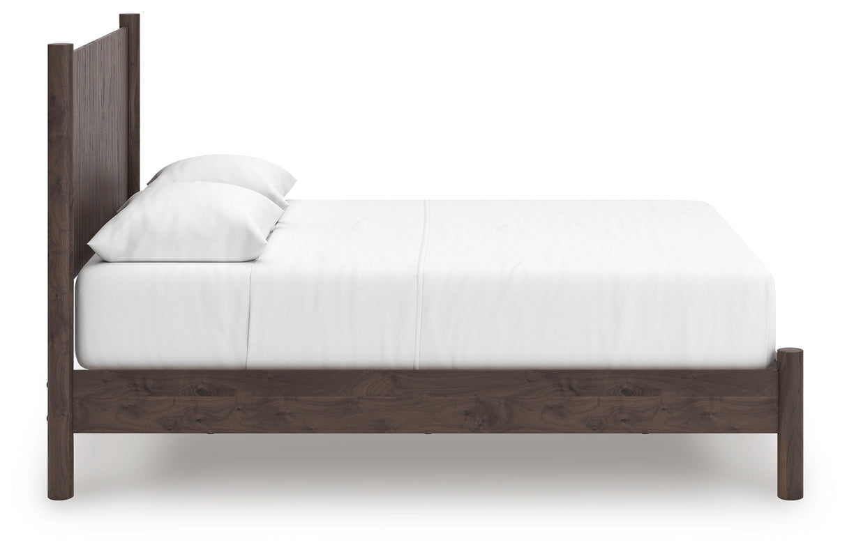 Pamytta Queen Panel Platform Bed (Bed Size: Queen)