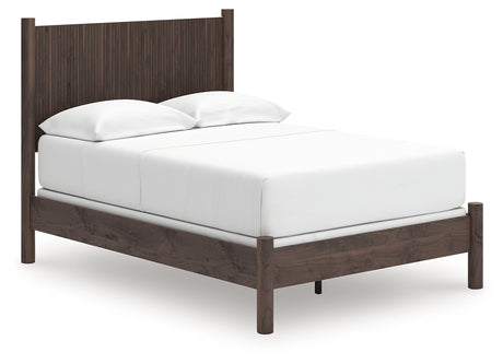 Pamytta Queen Panel Bed (Bed Size: Full)