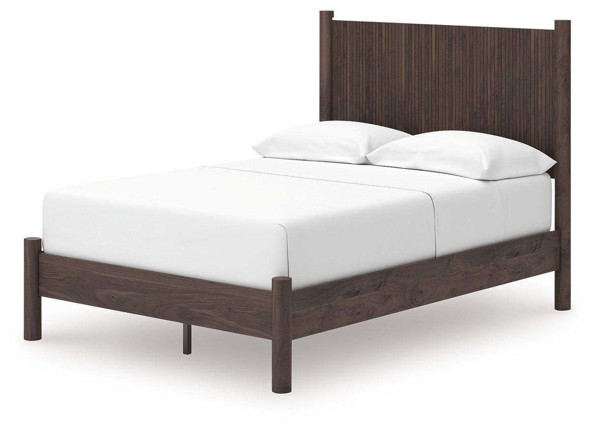 Pamytta Queen Panel Platform Bed (Bed Size: Full)