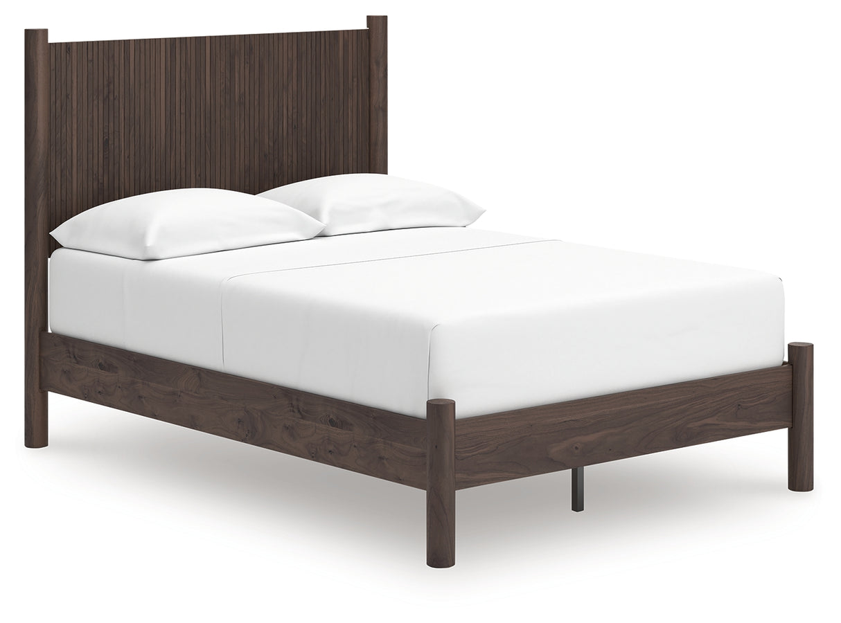 Pamytta Queen Panel Platform Bed (Bed Size: Full)