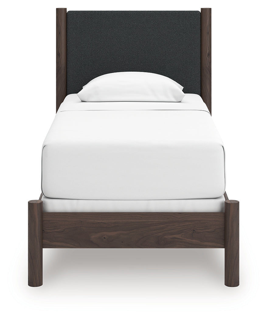 Pamytta Queen Upholstered Panel Bed (Bed Size: Twin)