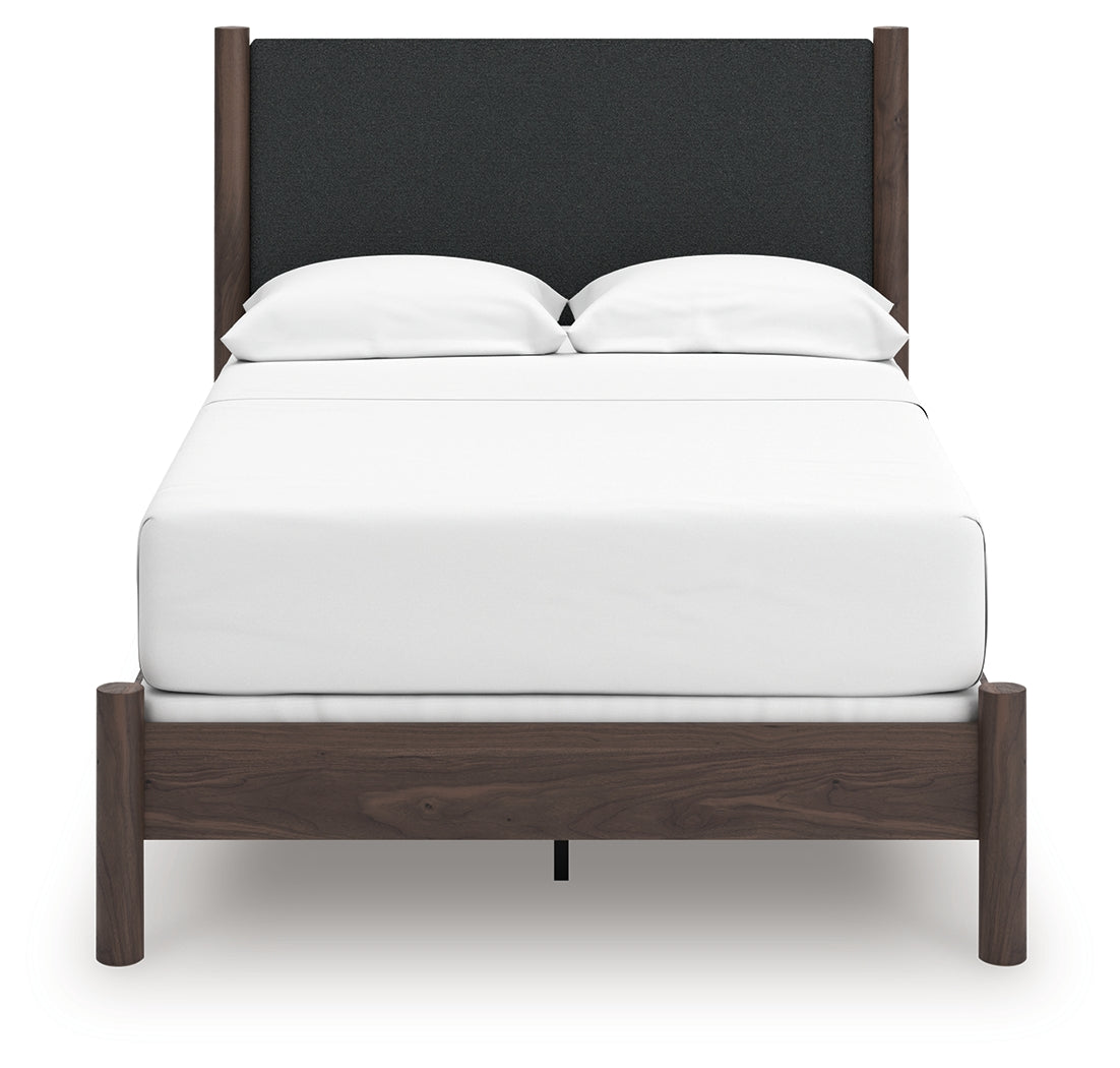 Pamytta Queen Upholstered Panel Bed (Bed Size: Full)