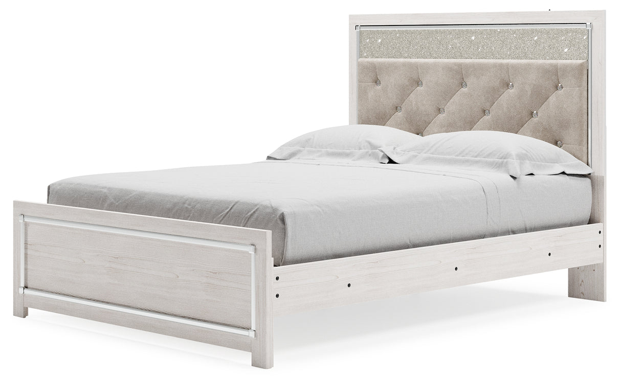 Altyra Queen Panel Bed (Bed Size: Queen)