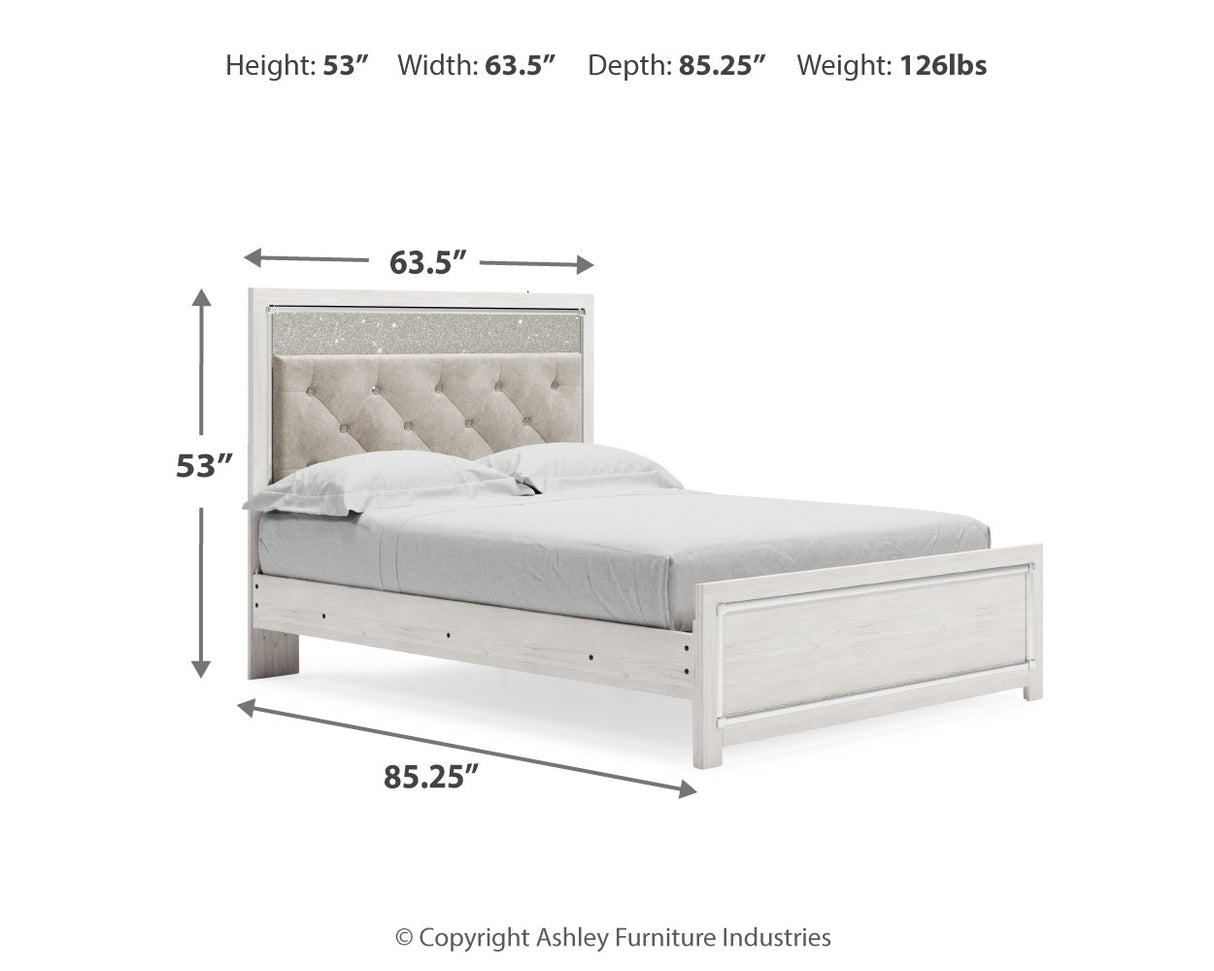 Altyra Queen Panel Bed (Bed Size: Queen)