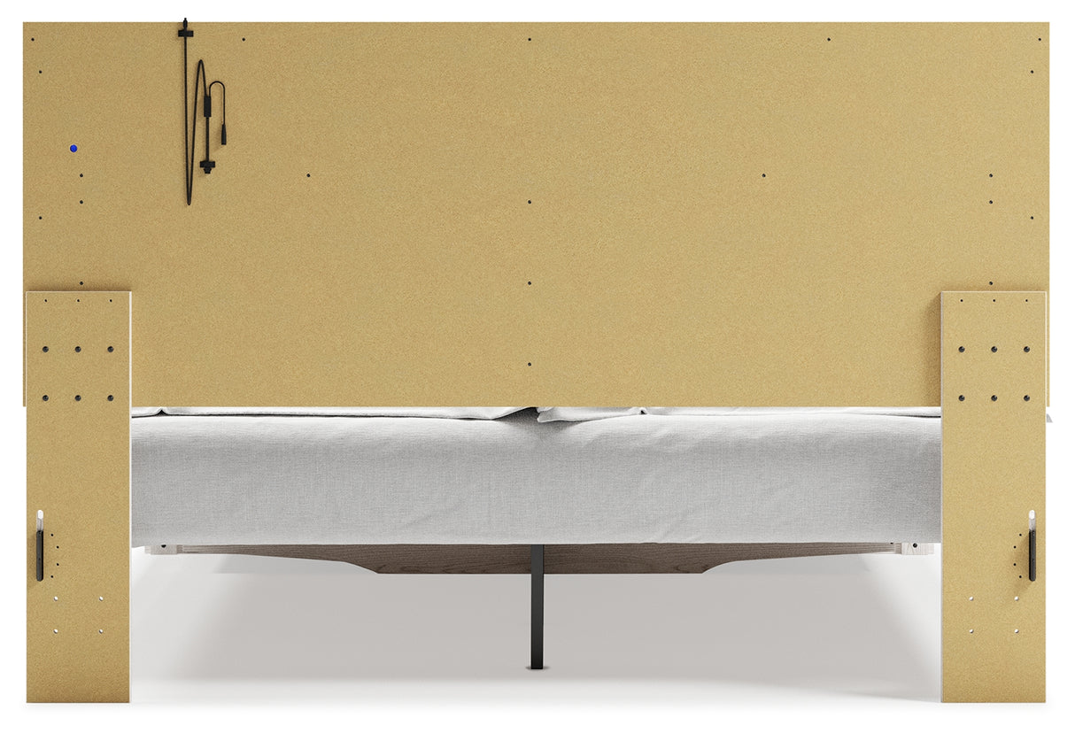 Altyra Queen Upholstered Storage Bed (Bed Size: King)