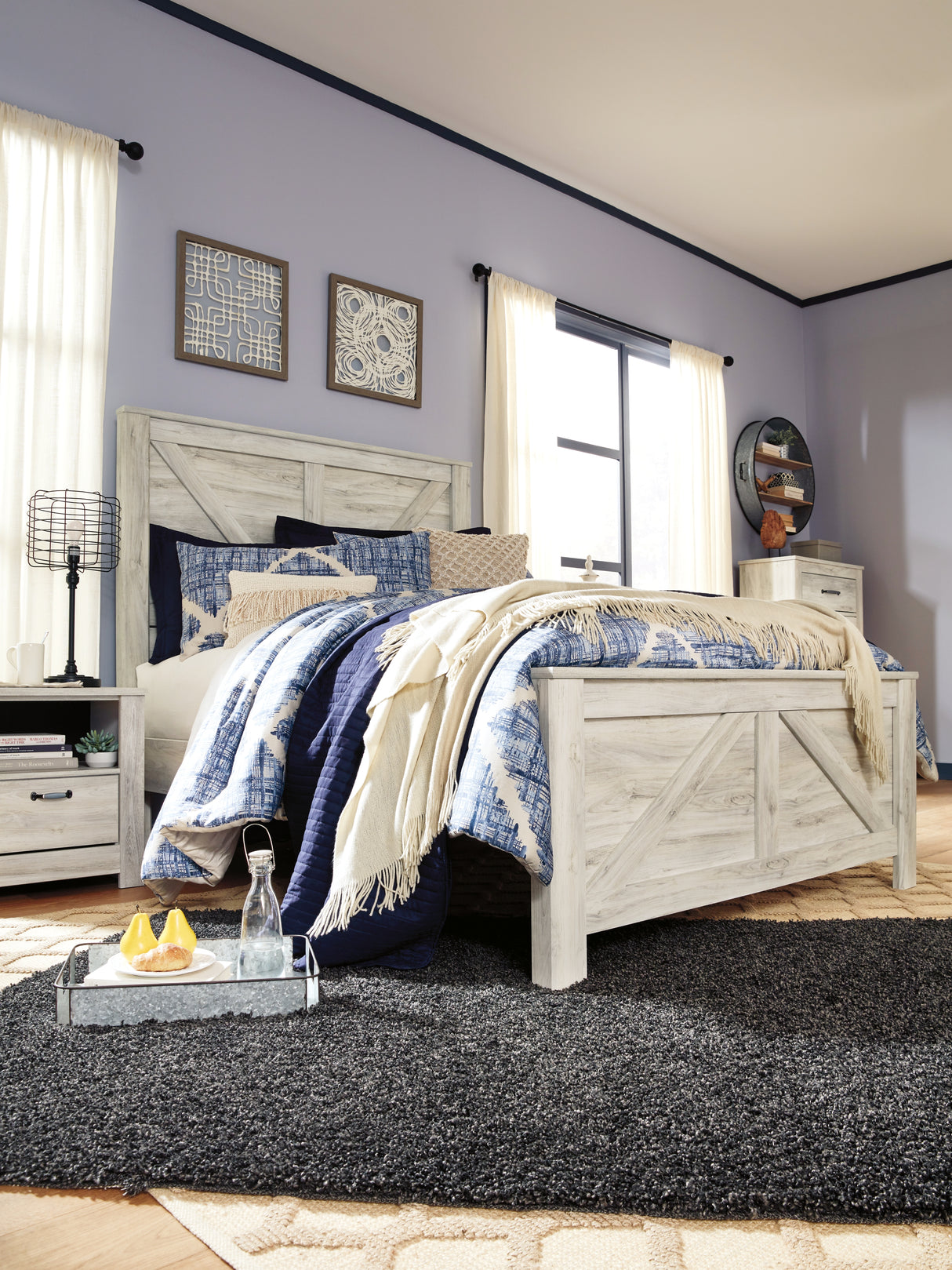 Bellaby Queen Crossbuck Panel Bed (Bed Size: Queen)