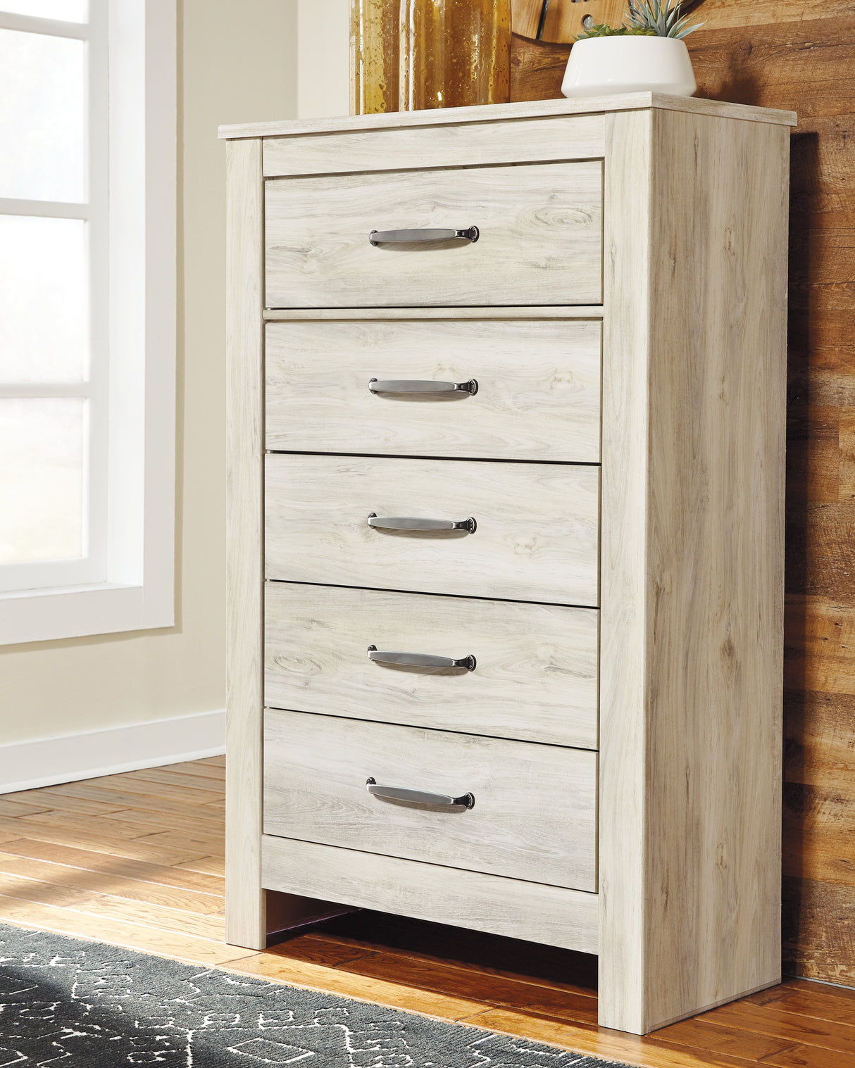 Bellaby King Panel Bed, Dresser, Mirror, Chest and 2 Nightstands (Bed Size: King)